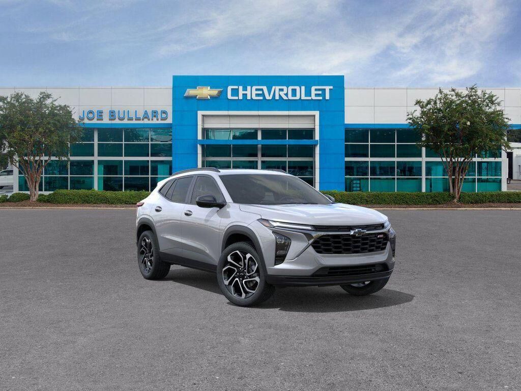 2026 CHEVROLET Trax
