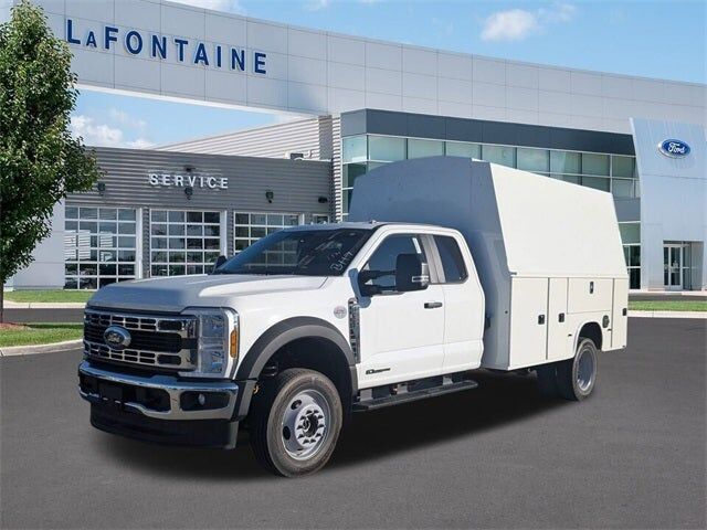 2025 FORD F-550