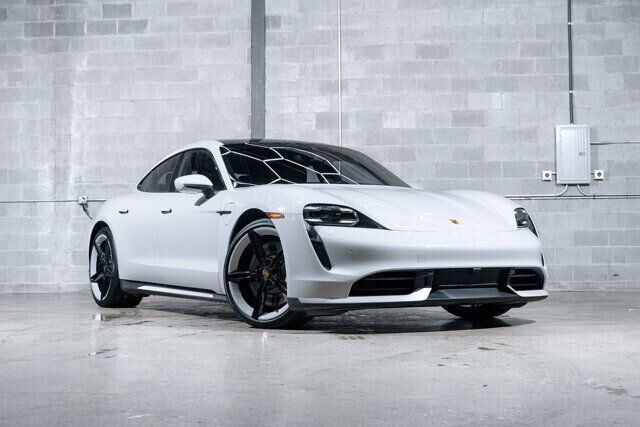 2021 PORSCHE Taycan