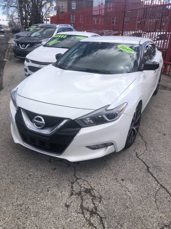 2017 NISSAN Maxima