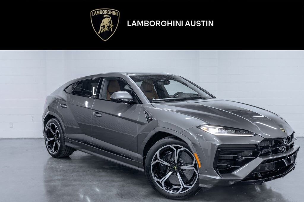 2025 LAMBORGHINI URUS