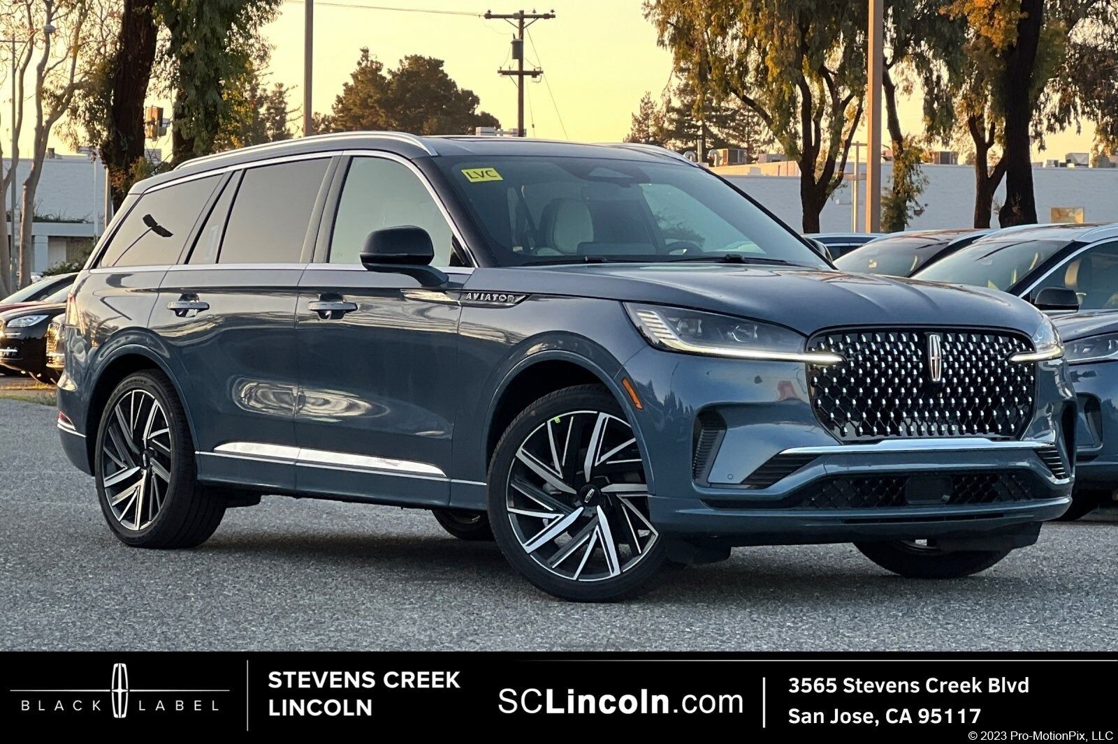 2026 LINCOLN Aviator