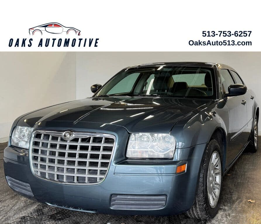2005 CHRYSLER 300
