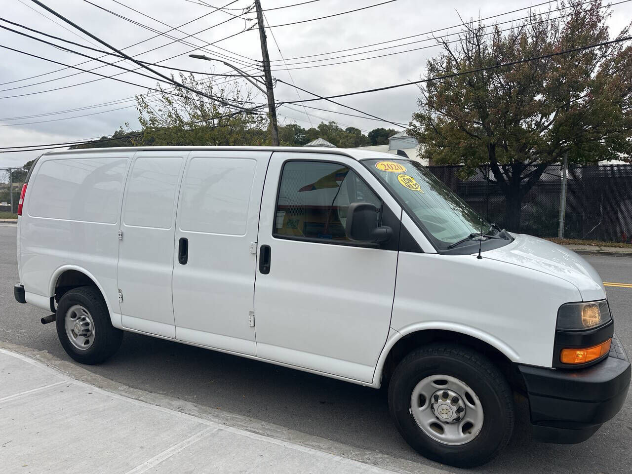2020 CHEVROLET Express