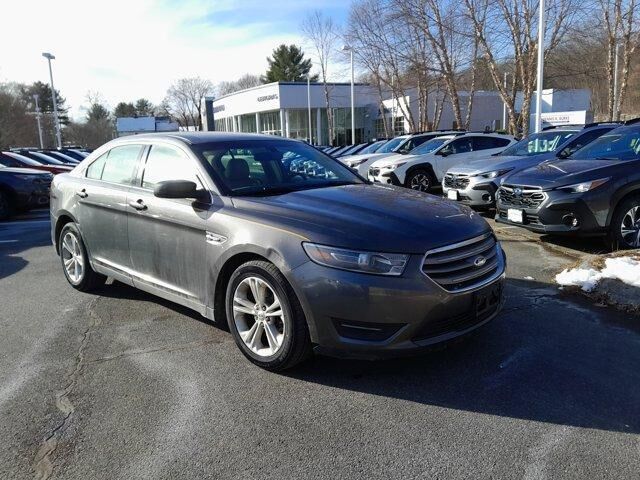 2015 FORD Taurus
