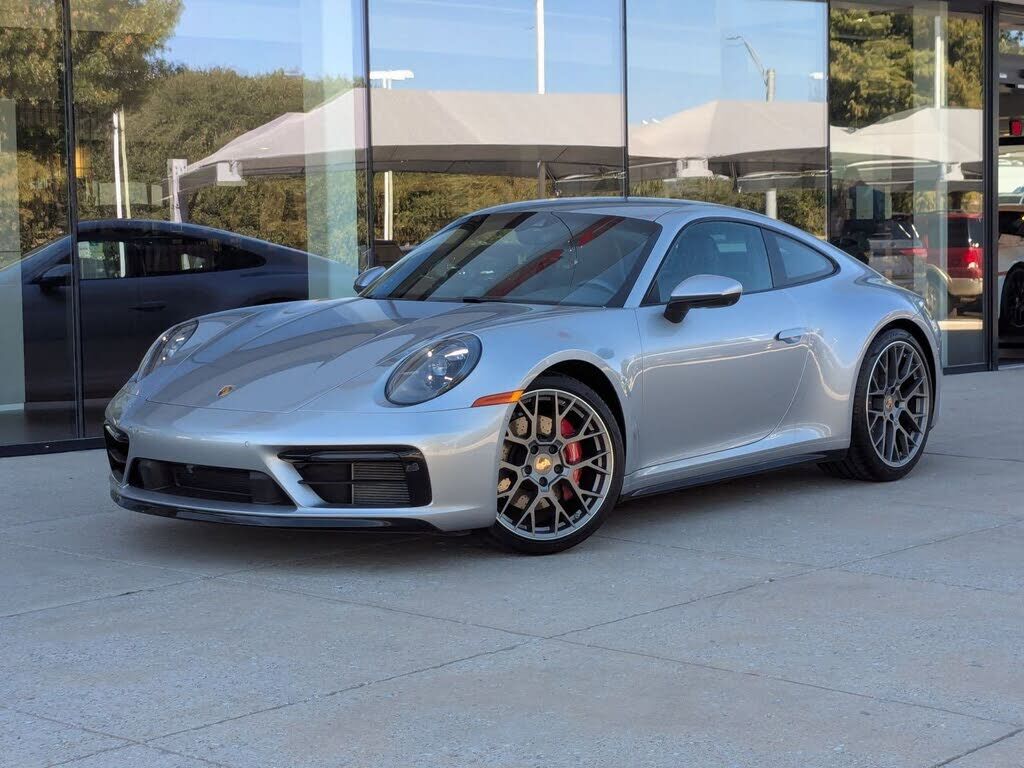 2024 PORSCHE 911