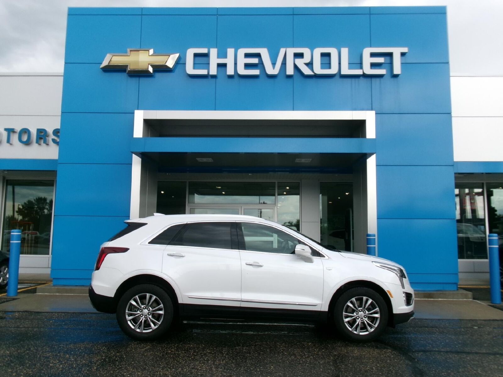2023 CADILLAC XT5