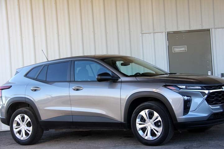 2025 CHEVROLET Trax