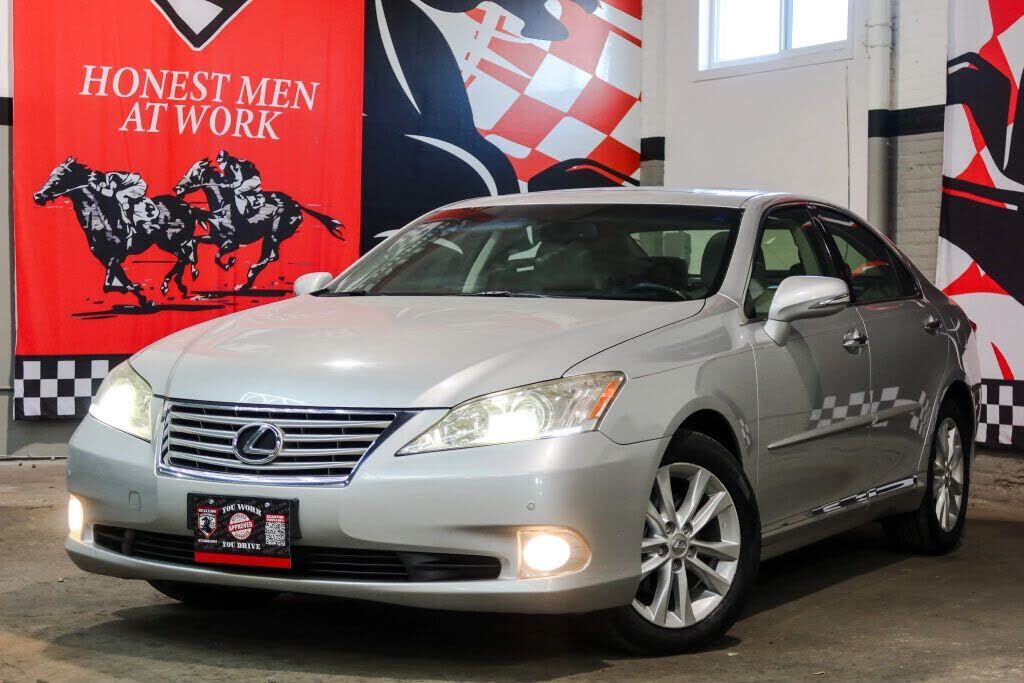 Lexus ES