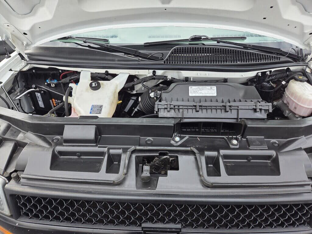 2023 CHEVROLET Express