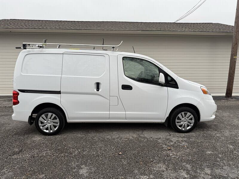 2021 NISSAN NV200
