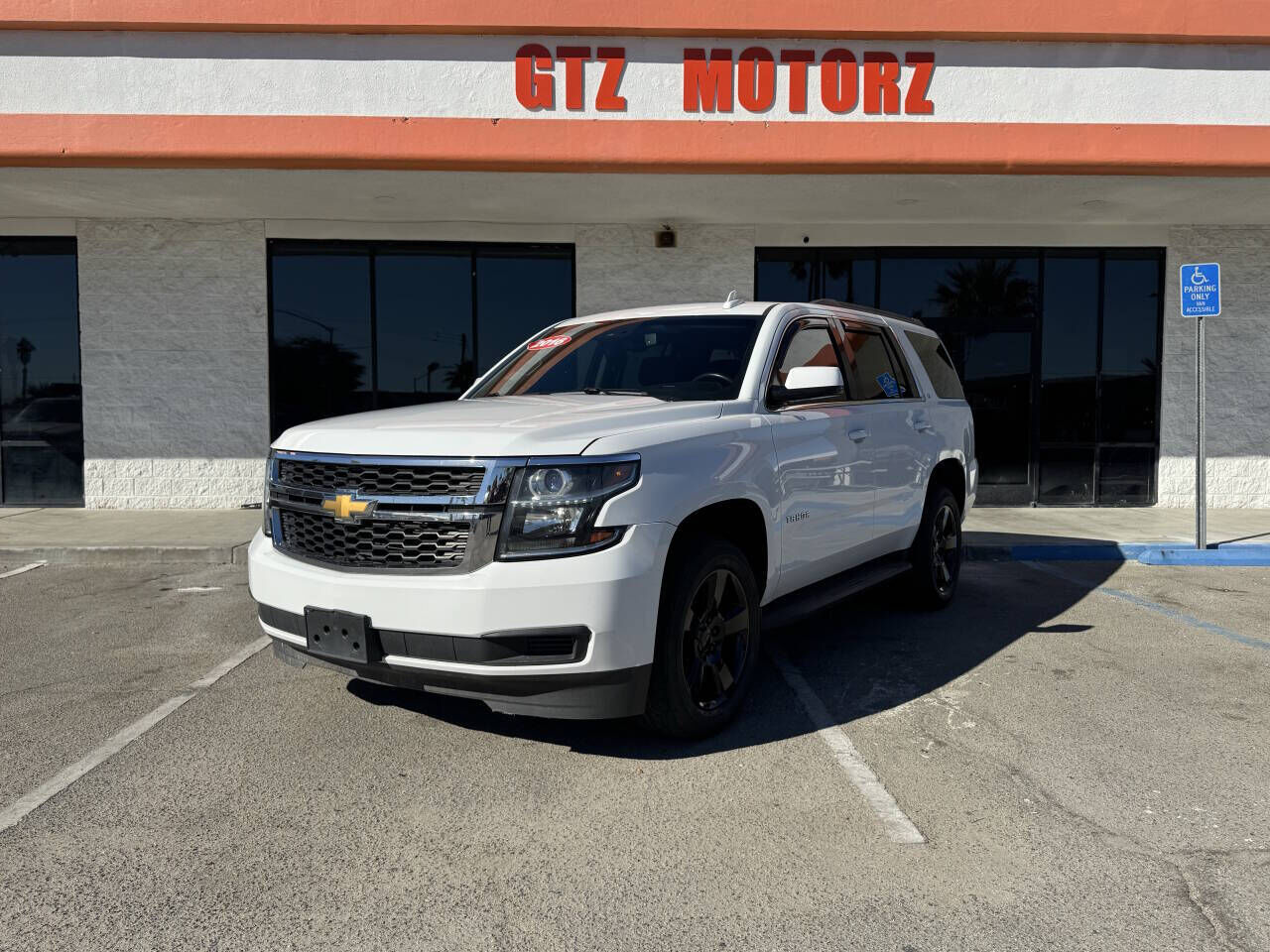 2016 CHEVROLET Tahoe