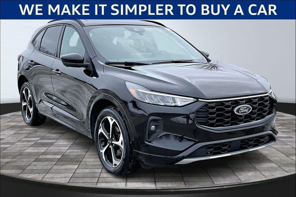 2023 FORD Escape