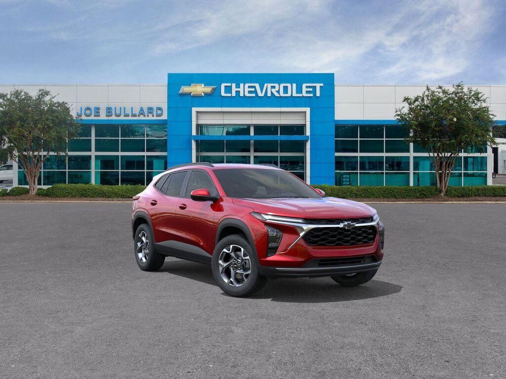 2026 CHEVROLET Trax