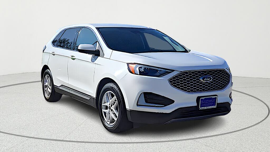 2023 FORD Edge