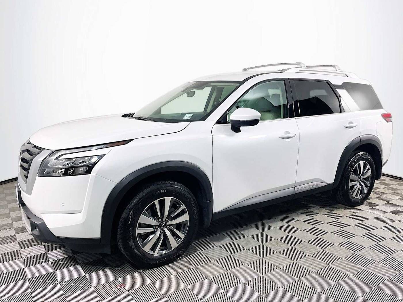 2025 NISSAN Pathfinder