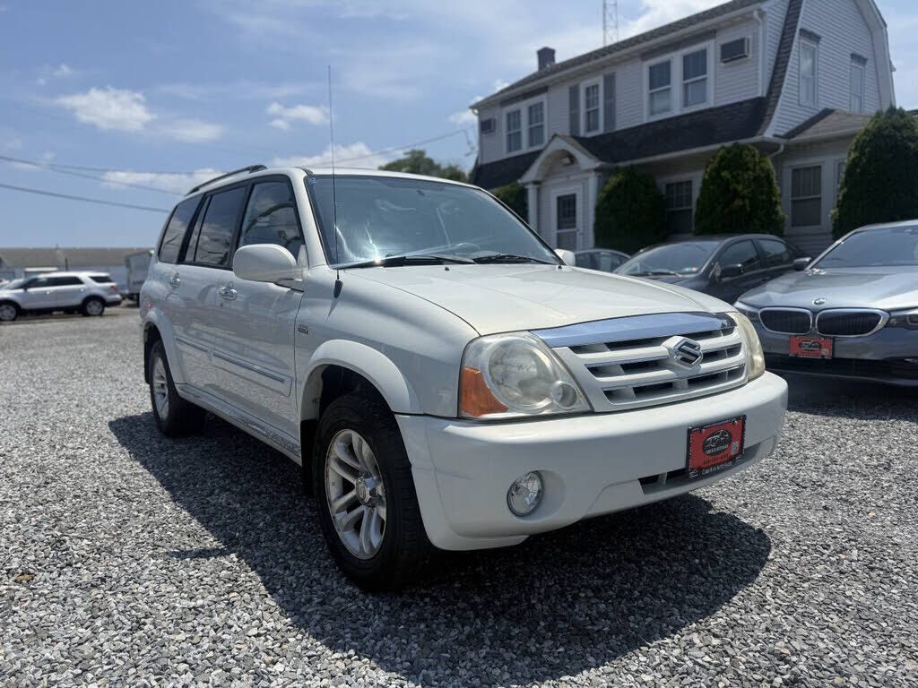 Suzuki XL7