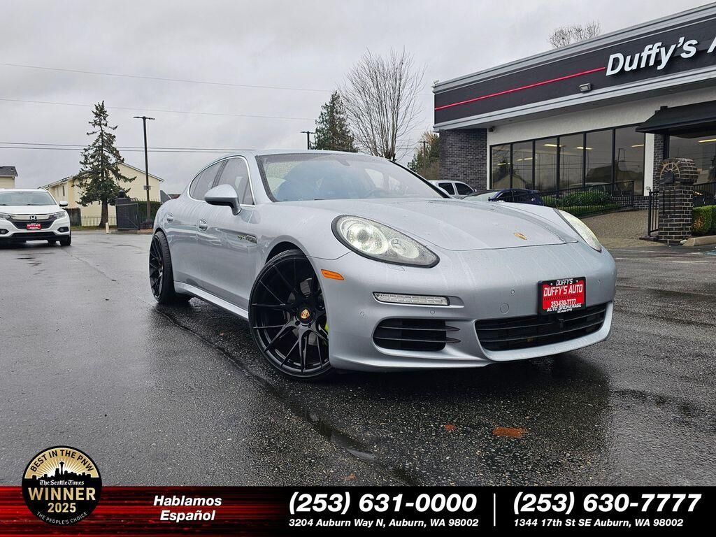 2014 PORSCHE Panamera