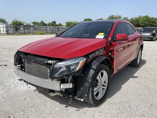 2019 MERCEDES-BENZ GLA-Class