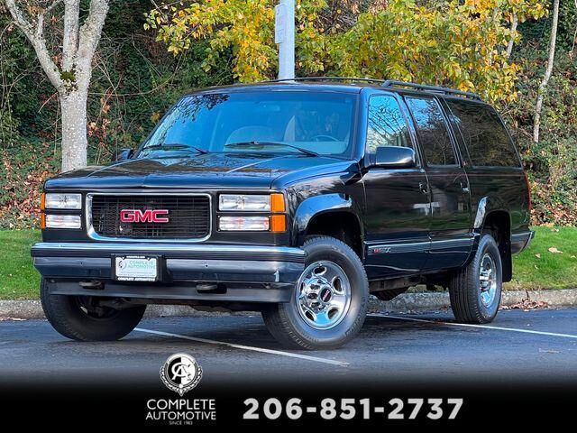 GMC Suburban
