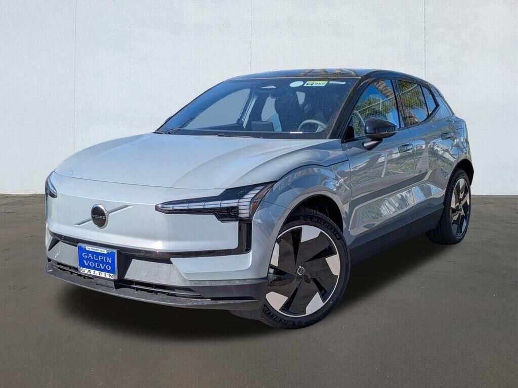 2025 VOLVO EX30