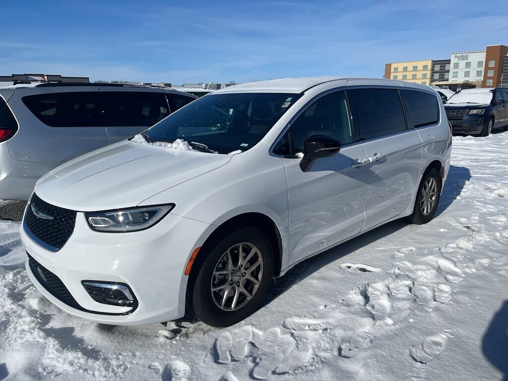 2025 CHRYSLER Pacifica
