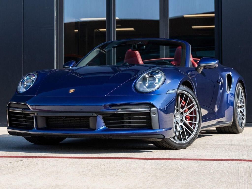 2025 PORSCHE 911
