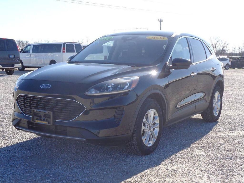 2020 FORD Escape