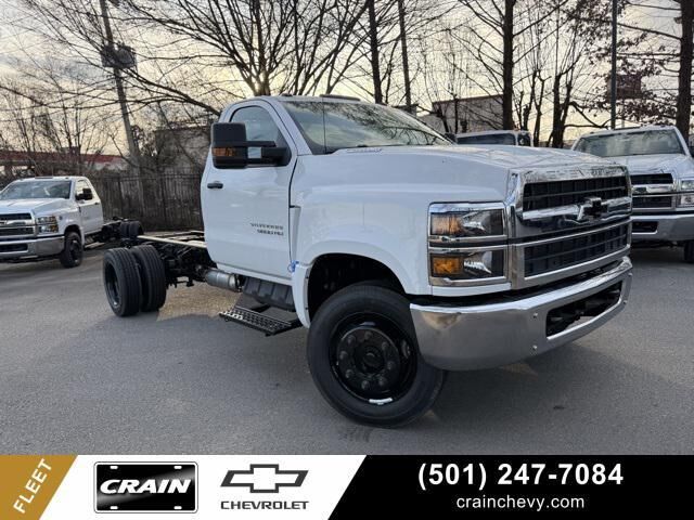2024 GMC Silverado Medium Duty