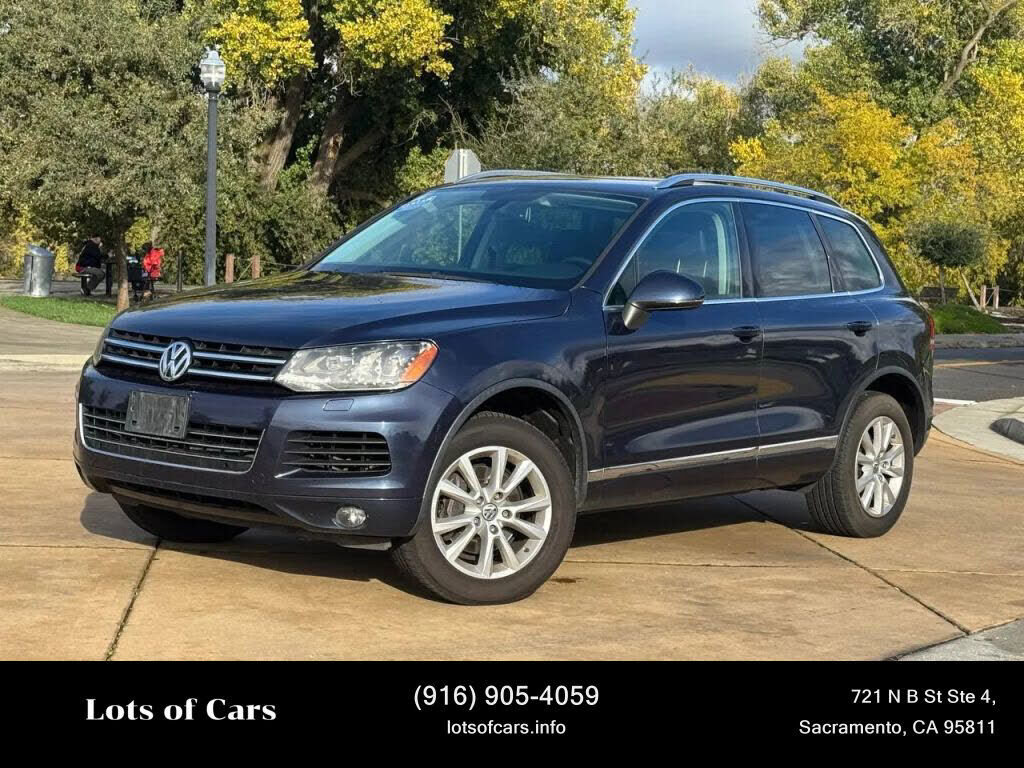 2014 VOLKSWAGEN Touareg