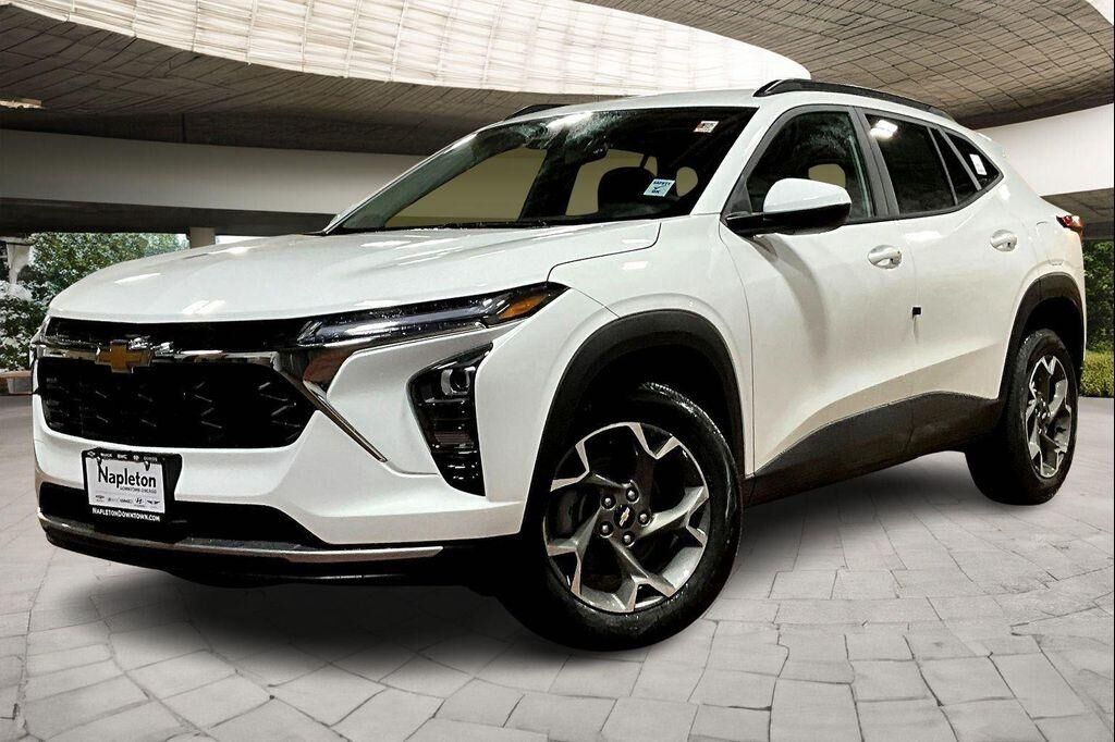 2026 CHEVROLET Trax