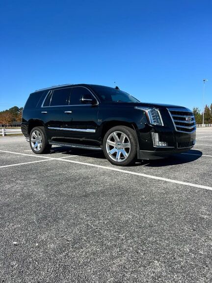 2017 CADILLAC Escalade