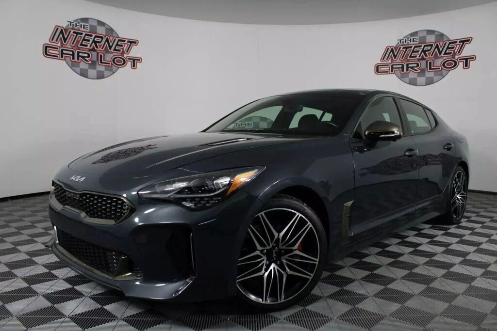 2022 KIA Stinger