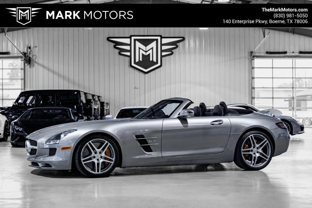 Mercedes-Benz SLS-Class