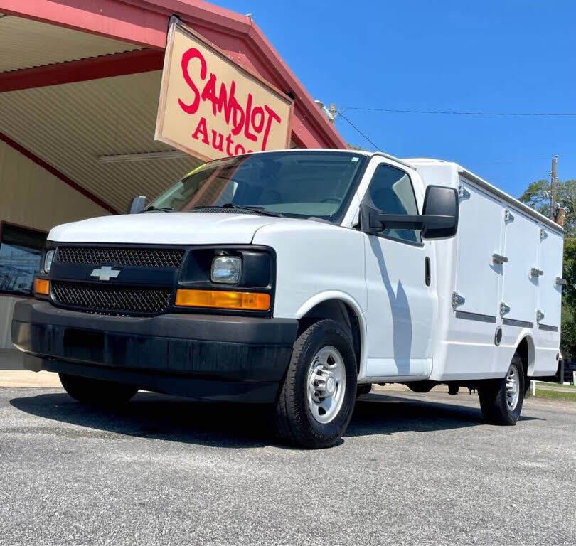 2017 CHEVROLET Express