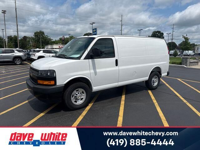 2025 CHEVROLET Express