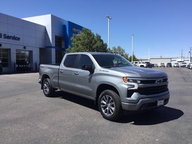 2025 CHEVROLET Silverado
