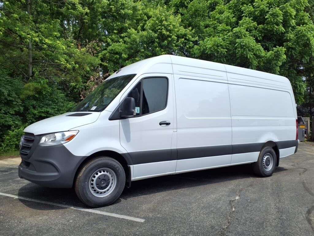 2025 Mercedes-Benz Sprinter