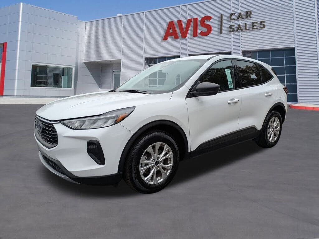 2025 FORD Escape