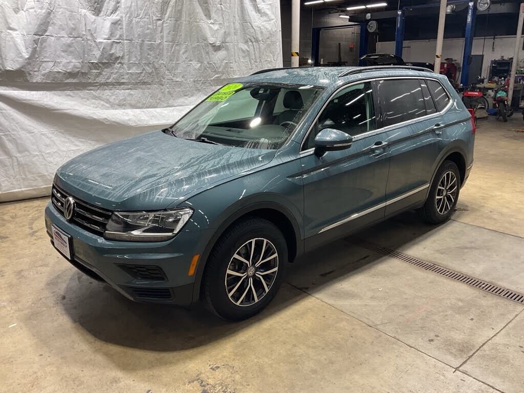 2020 VOLKSWAGEN Tiguan