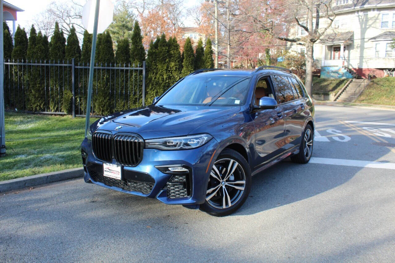 2022 BMW X7