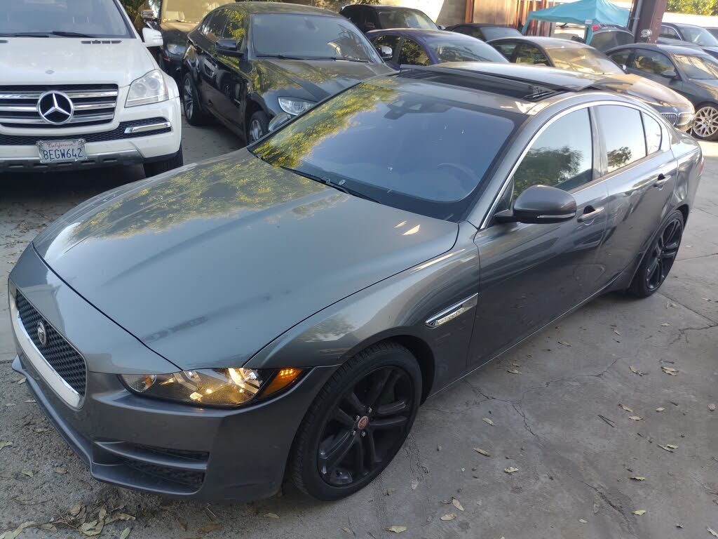 2017 Jaguar XE