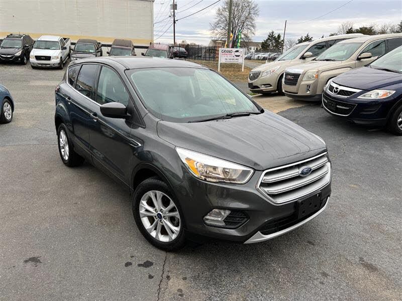 2017 FORD Escape