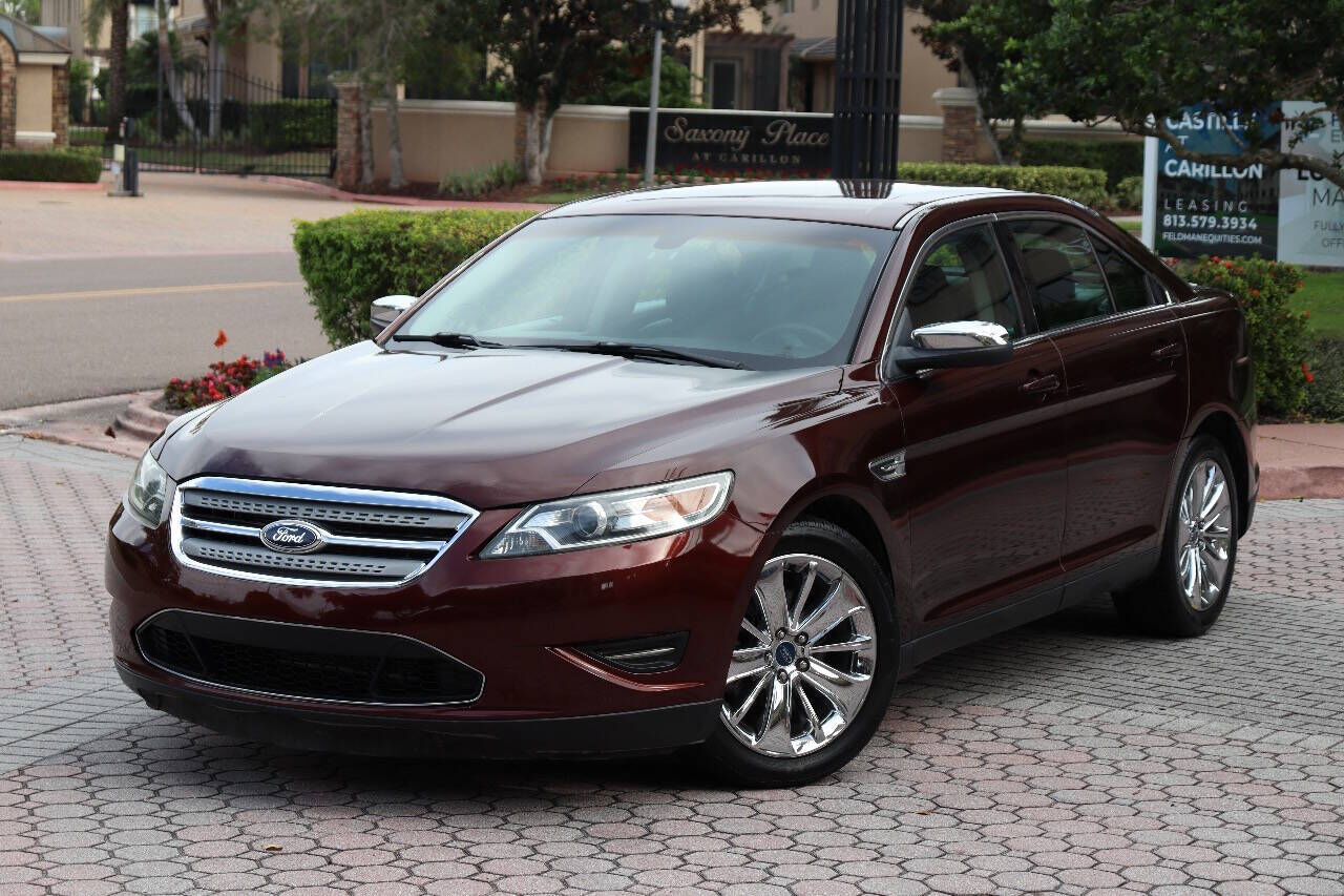 Ford Taurus