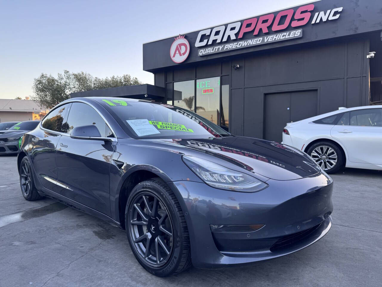 2019 TESLA Model 3
