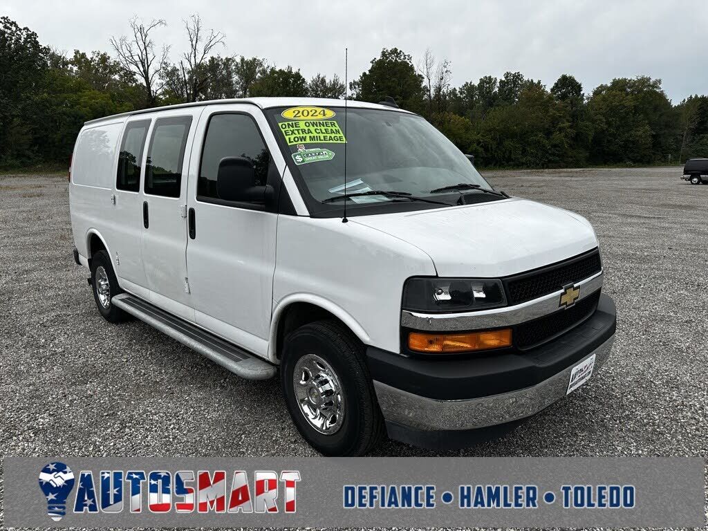 2024 CHEVROLET Express