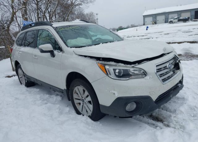 2015 SUBARU Outback
