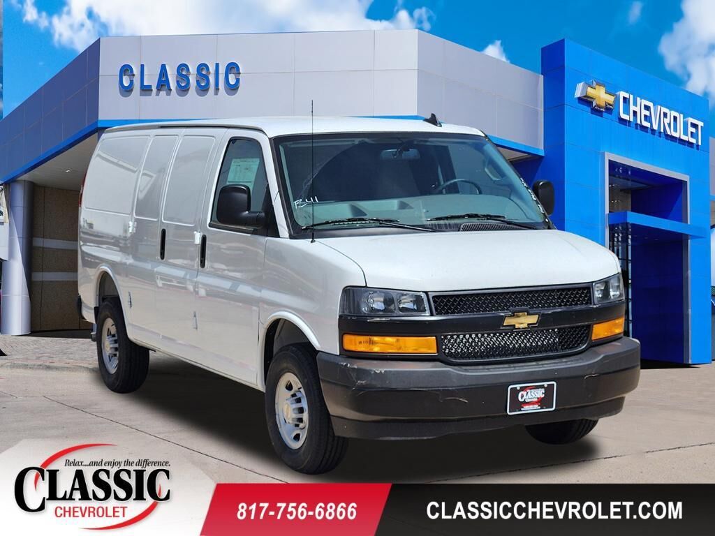 2025 CHEVROLET Express