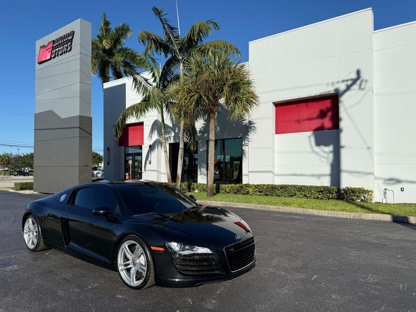 Audi R8