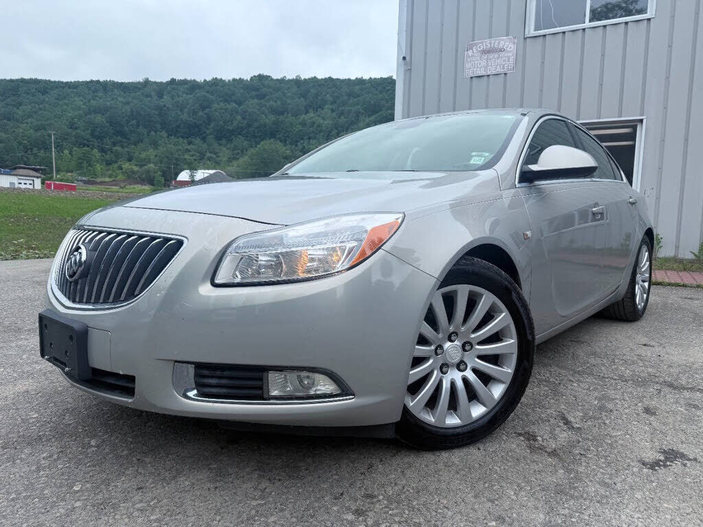 2011 BUICK Regal